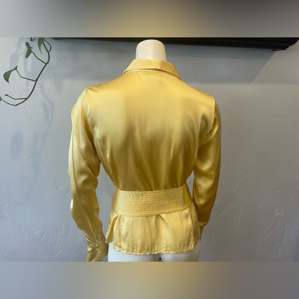 Women’s silk Garfield and marks Nordstrom royal yellow top size 2 - Picture 2 of 7